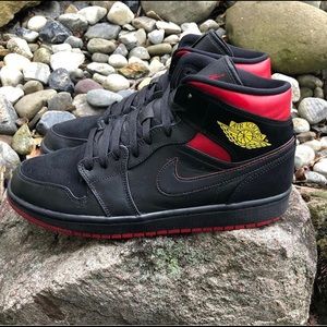 Nike Air Jordan 1 “Last Shot” size 8.5
